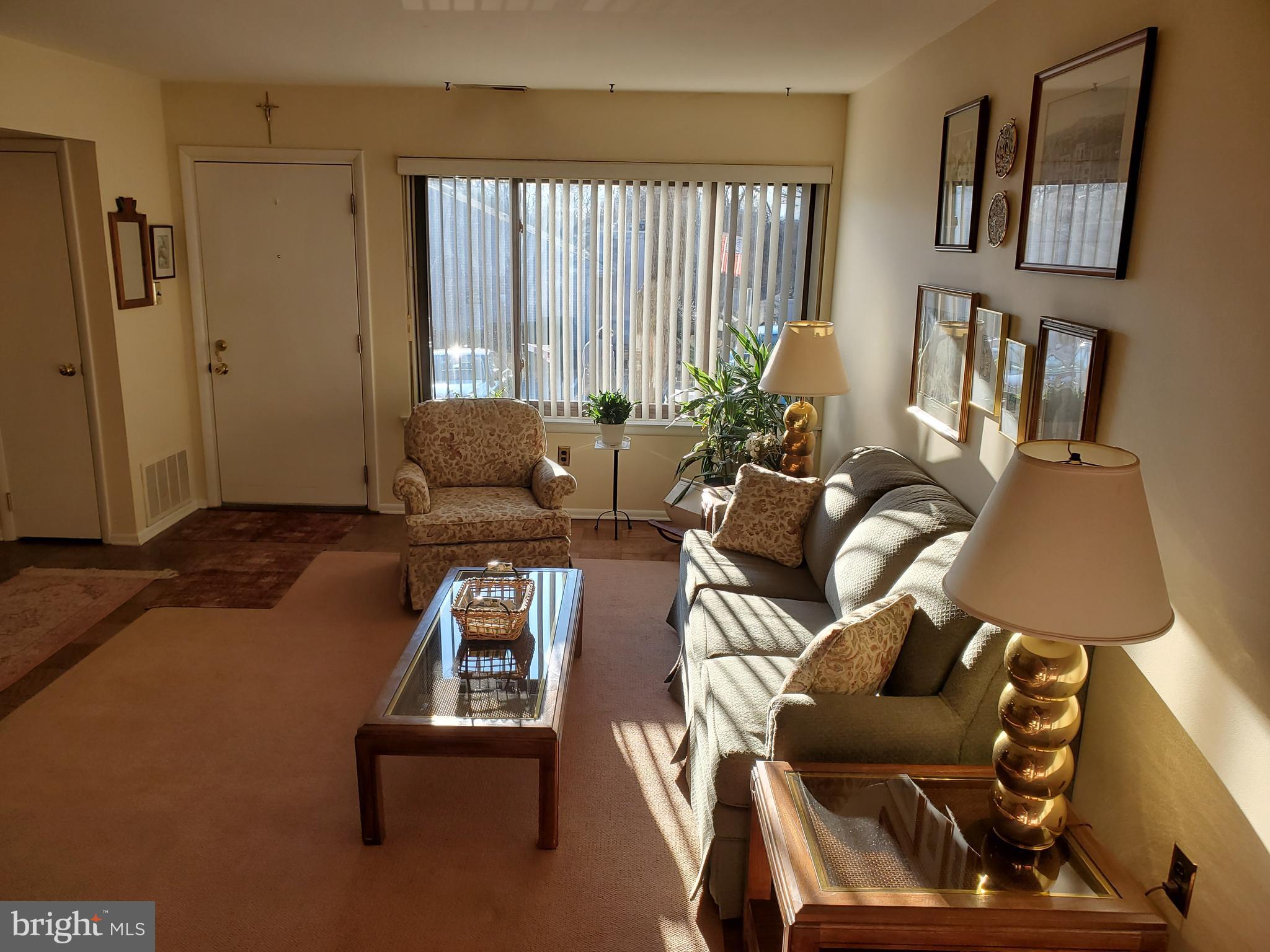 3402 Embarcadero Court Springfield, PA 19064 - Photo 4 of 27 Living room