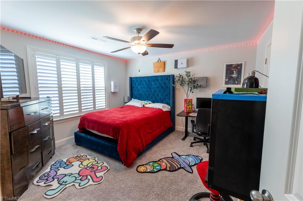 3924 Braddock Road High Point, NC 27265 - Photo 14 of 26 2nd Floor bedroom with an en suite bathroom
