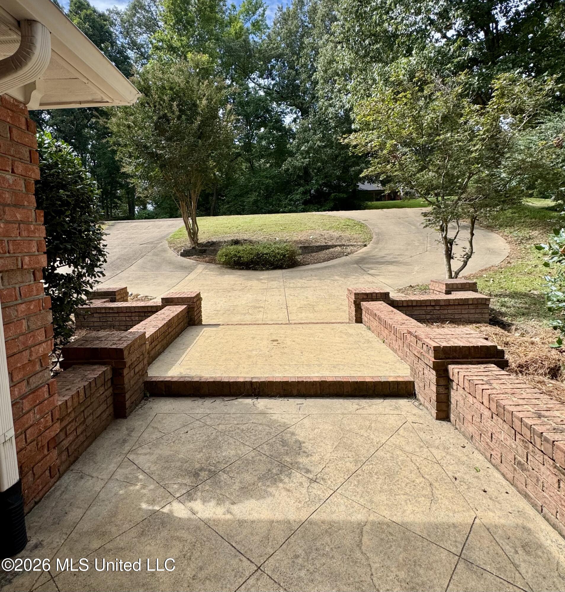 4730 Bienville Road Nesbit, MS 38651 - Photo 7 of 40 IMG_7730 (1)