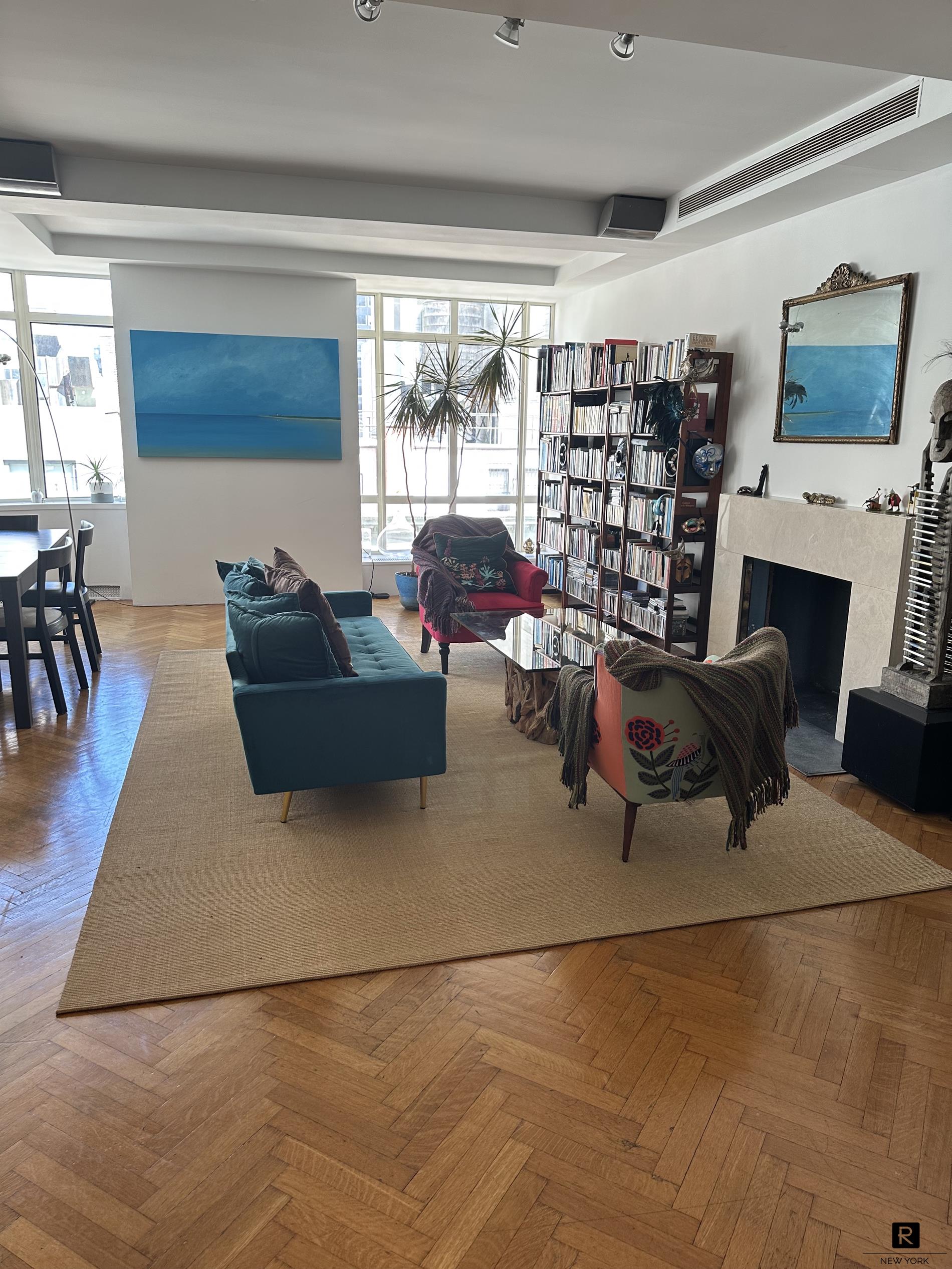 24 West 55th St Unit 11E  