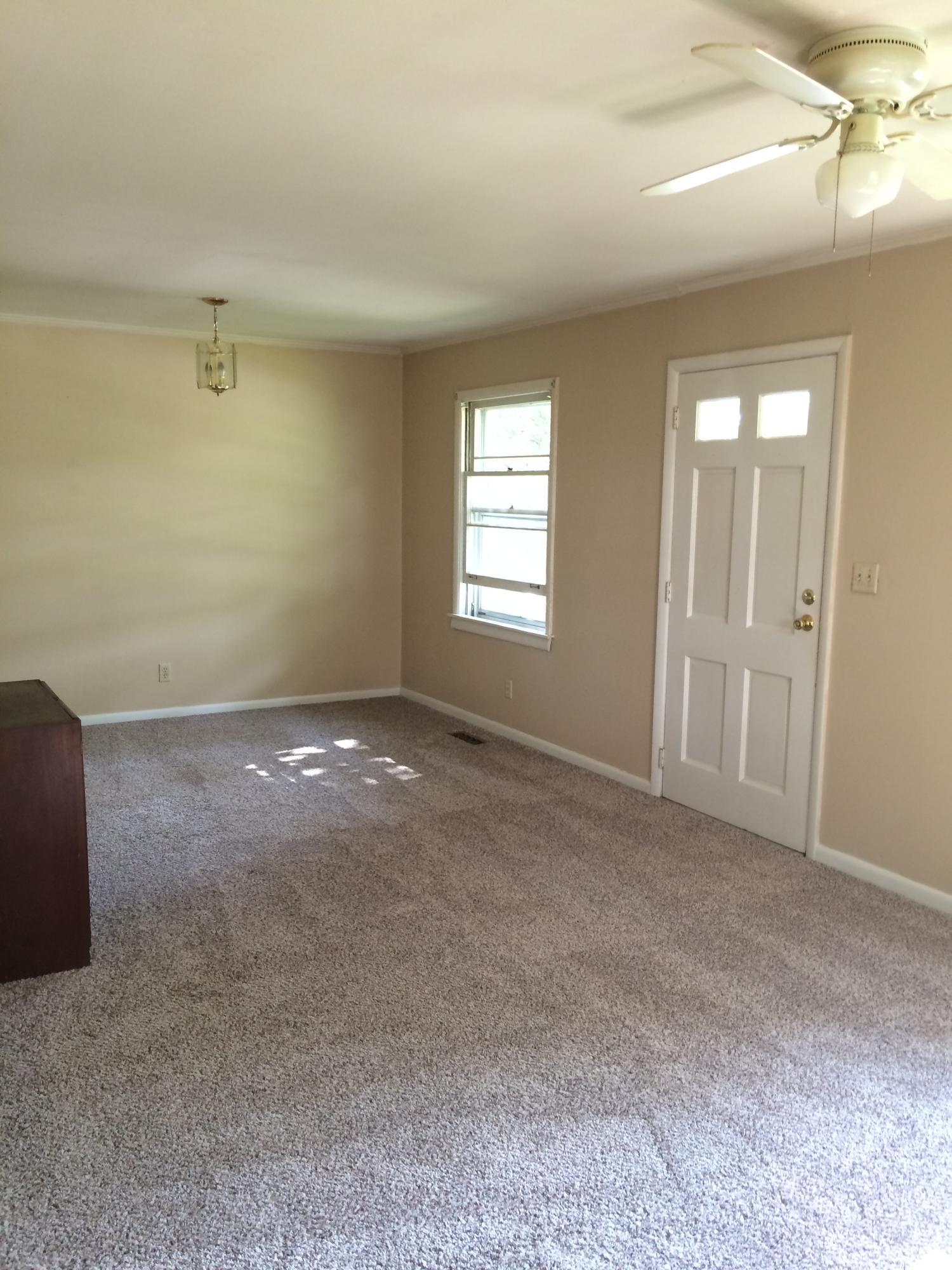 121 Sheridan Circle Oak Ridge, TN 37830 - Photo 3 of 9 IMG_3273
