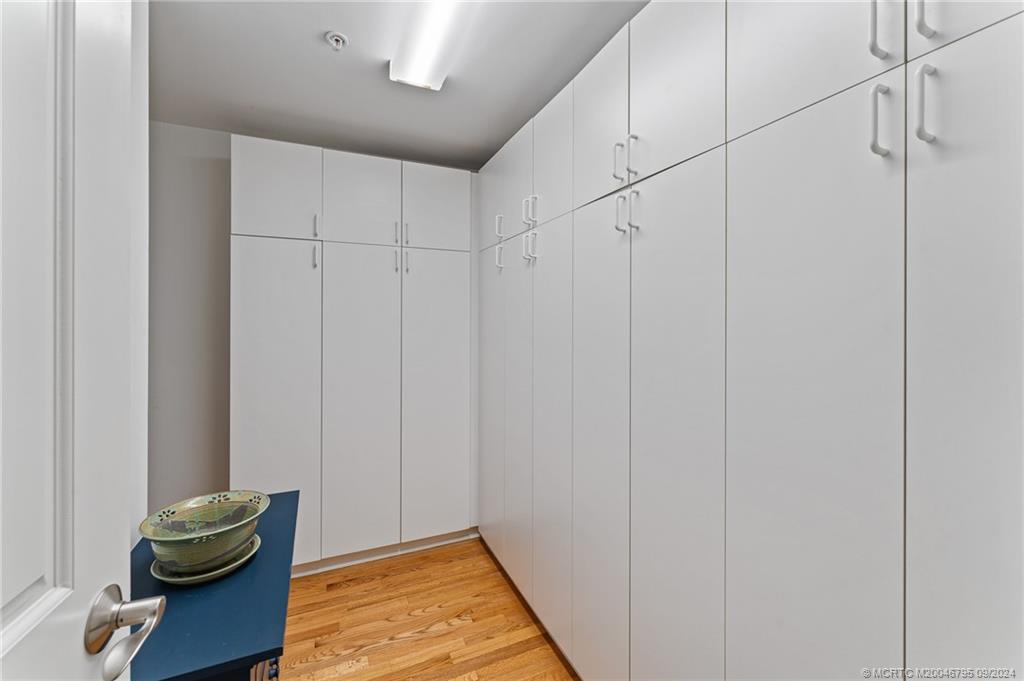 608 Southwest Cleveland Avenue Stuart, FL 34994 - Photo 23 of 48