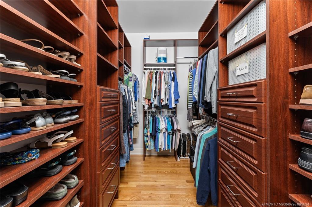 608 Southwest Cleveland Avenue Stuart, FL 34994 - Photo 32 of 48