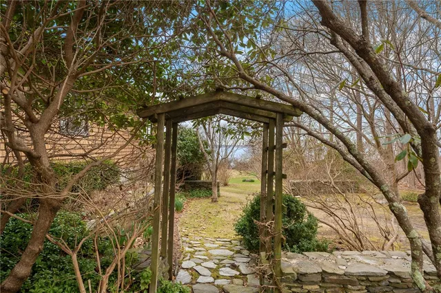 $3,500,000 | 12 Easterly Way, Jamestown, RI 02835