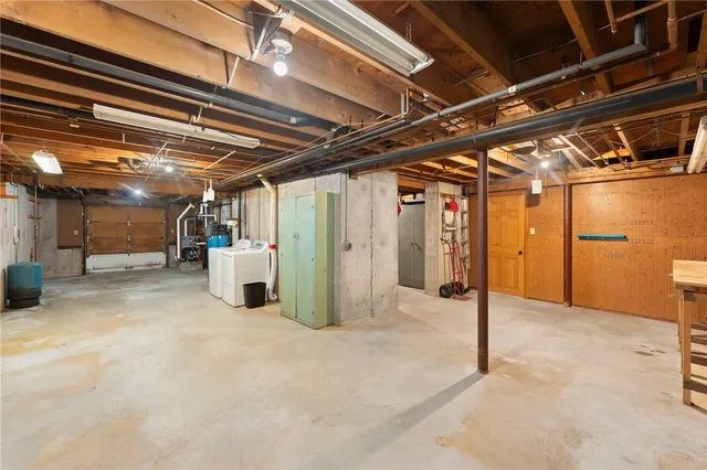 $3,500,000 | 12 Easterly Way, Jamestown, RI 02835