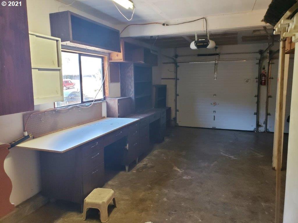 6687 B Street Springfield, OR 97478 - Photo 14 of 18