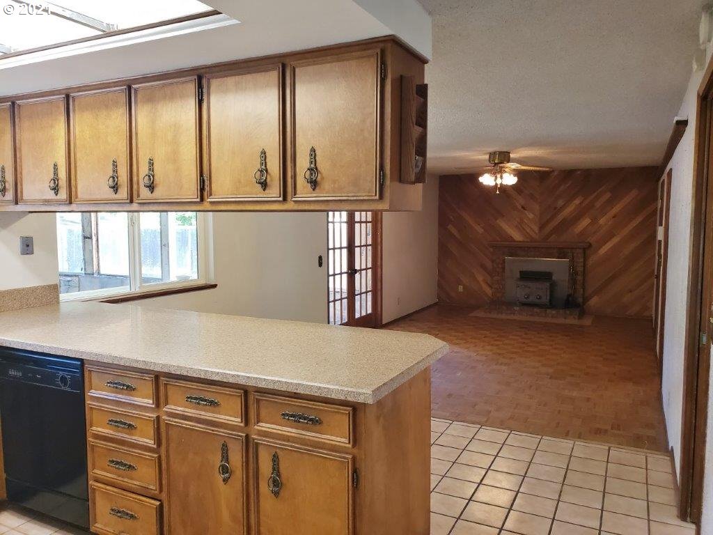 6687 B Street Springfield, OR 97478 - Photo 8 of 18