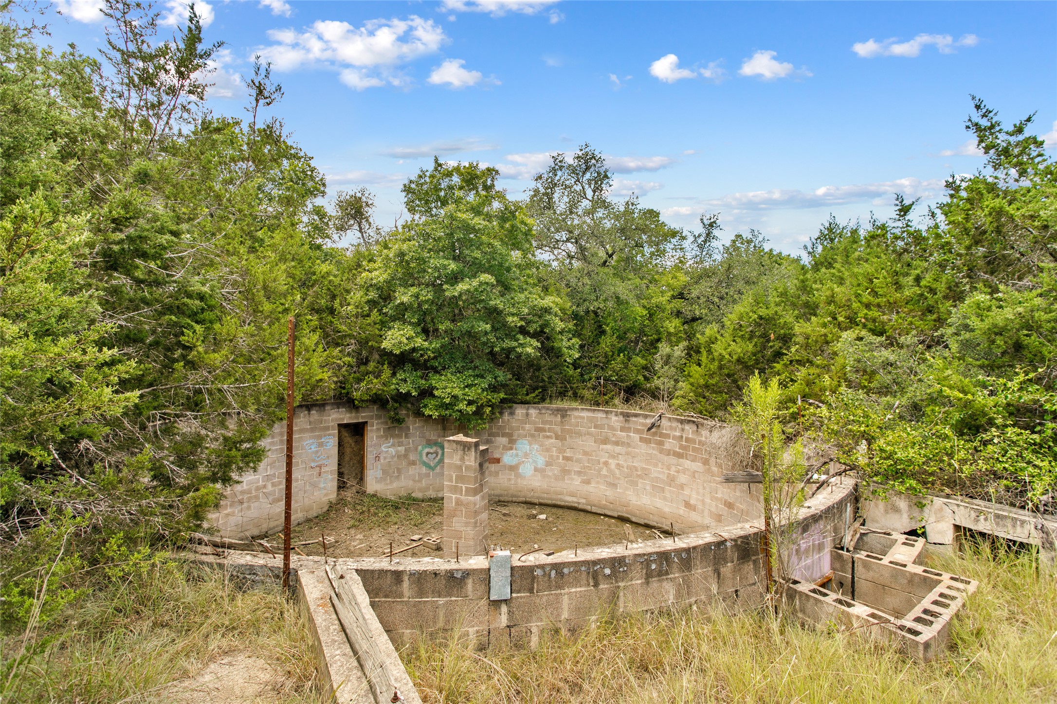150 Oak Grove Drive Dripping Springs, TX 78620 - Photo 33 of 33 a view of a outdoor space
