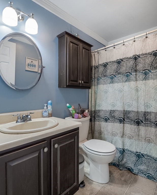 782 Bailey Road Holden, MA 01520 - Photo 17 of 31 Gallery Image 17