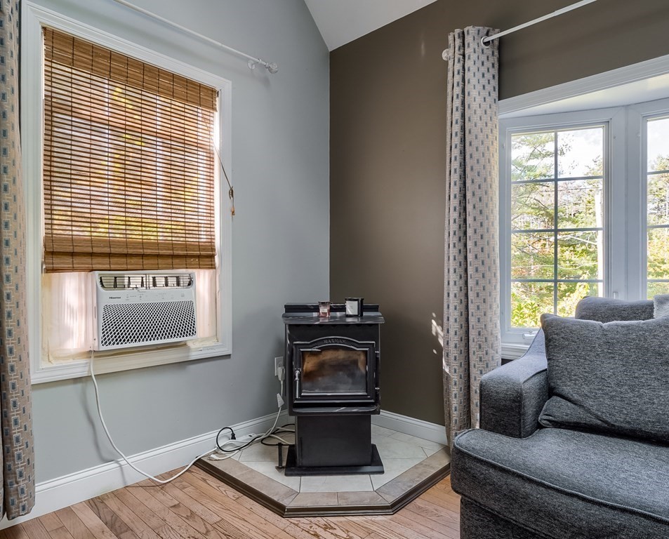 782 Bailey Road Holden, MA 01520 - Photo 8 of 31 Gallery Image 8
