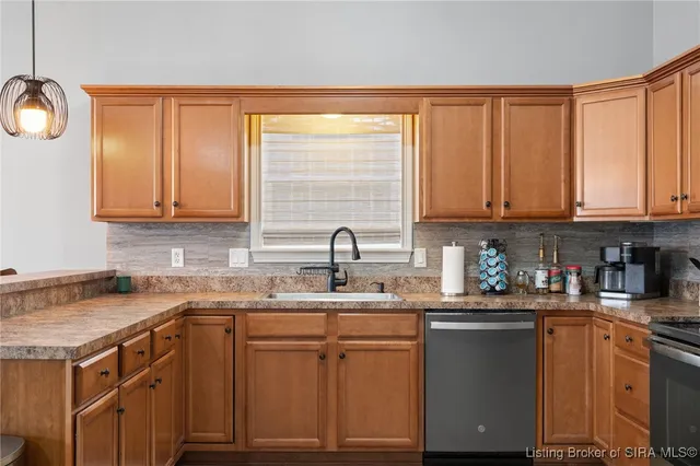 $310,000 | 1008 Pioneer Lane, Greenville, IN 47124