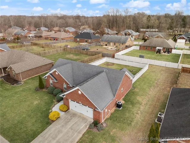 $310,000 | 1008 Pioneer Lane, Greenville, IN 47124