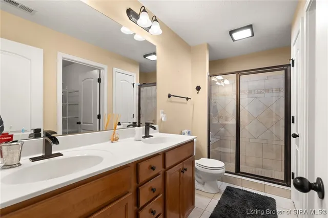 $310,000 | 1008 Pioneer Lane, Greenville, IN 47124