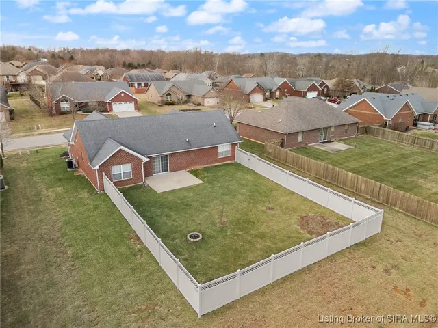 $310,000 | 1008 Pioneer Lane, Greenville, IN 47124