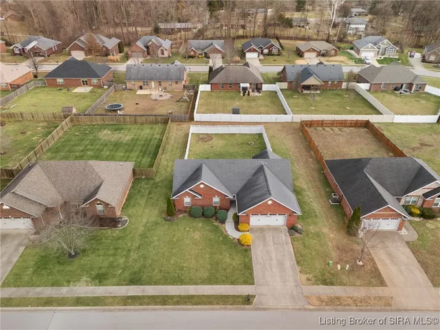 $310,000 | 1008 Pioneer Lane, Greenville, IN 47124