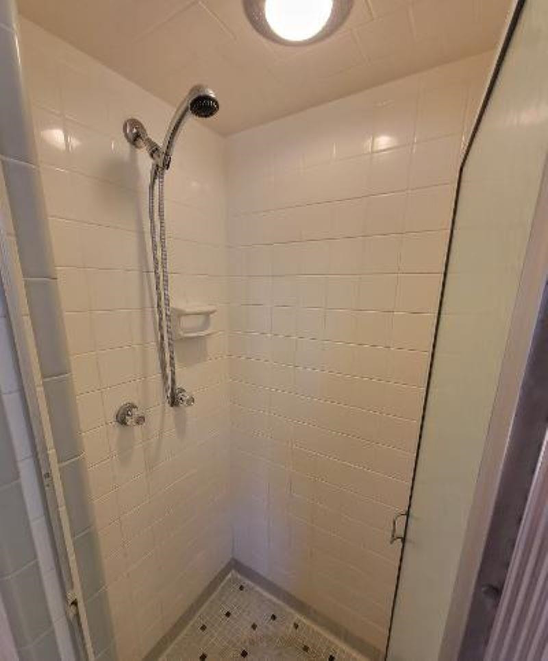 5804 Deblyn Avenue Raleigh, NC 27612 - Photo 22 of 31 Master Bathroom