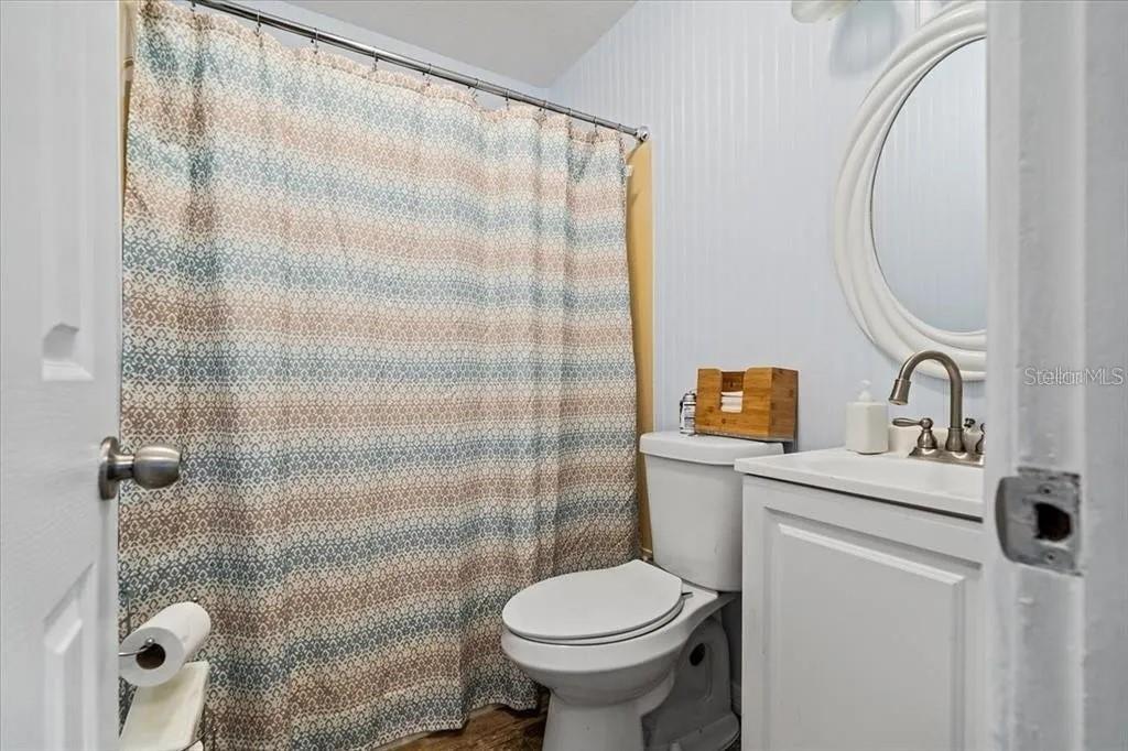 10426 Valencia Road Seminole, FL 33772 - Photo 17 of 22 Gallery Image 17