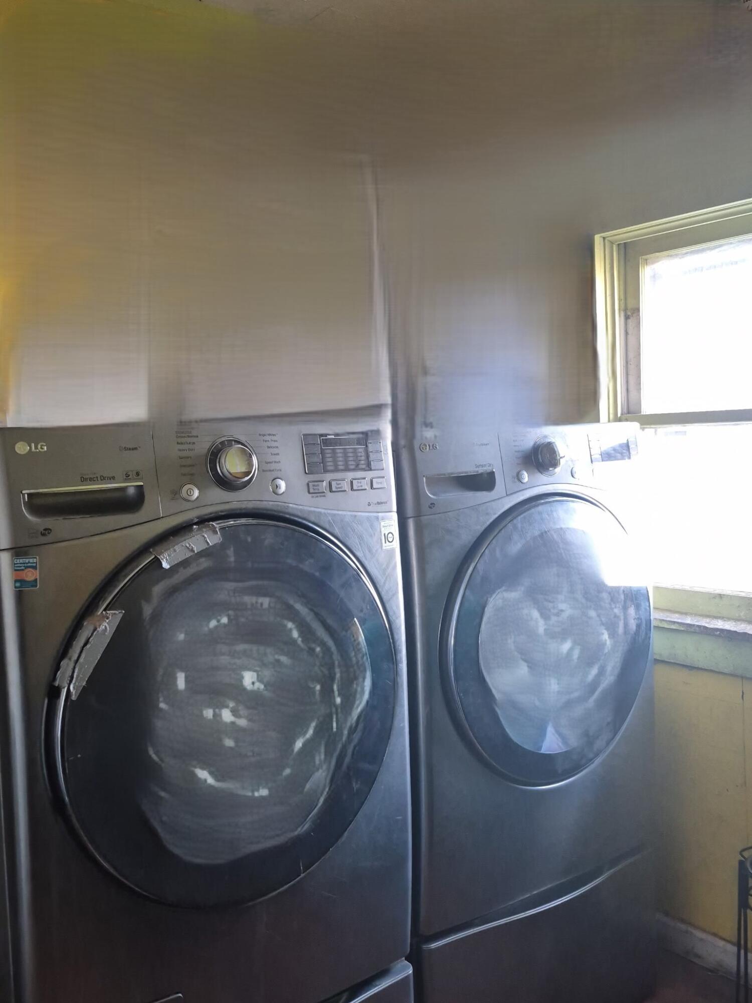 406 Sharp Road Klamath Falls, OR 97603 - Photo 8 of 8 WASHER AND DRIER BELONG TO TENANTS