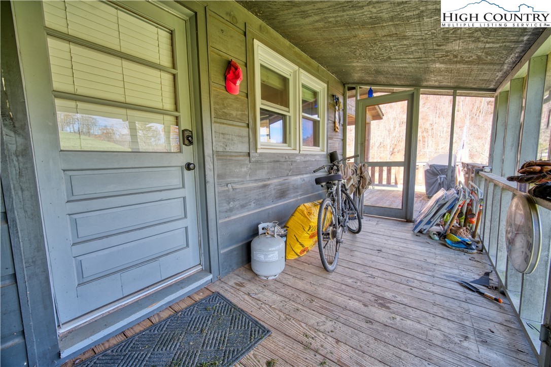 520 Albert Phipps Road Crumpler, NC 28617 - Photo 21 of 45 Gallery Image 21