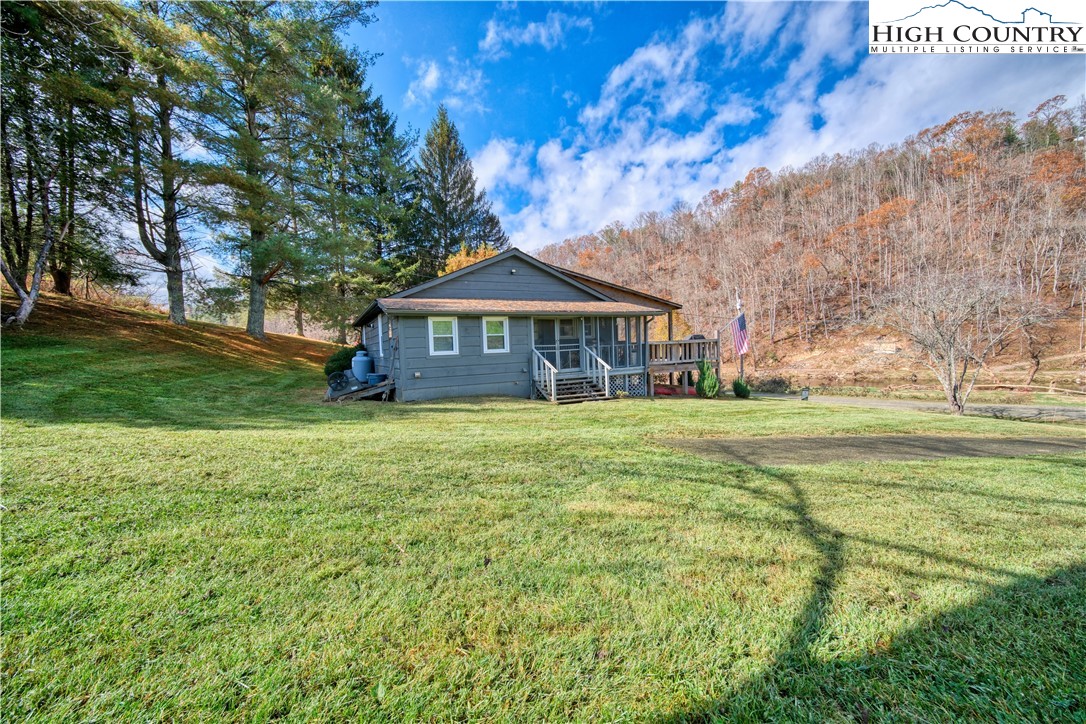 520 Albert Phipps Road Crumpler, NC 28617 - Photo 24 of 45 Gallery Image 24