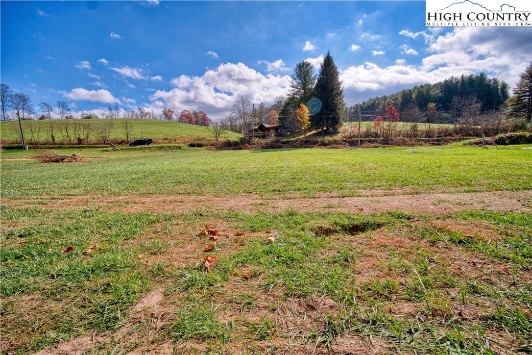 520 Albert Phipps Road Crumpler, NC 28617 - Photo 34 of 45 Gallery Image 34