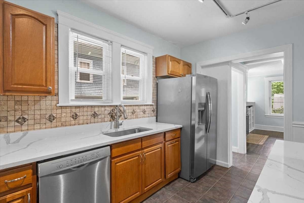 14 St Elmo Road Worcester, MA 01602 - Photo 22 of 42