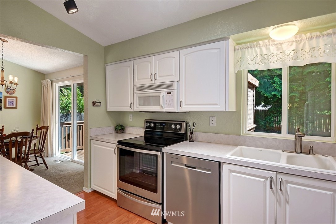 2326 177th Street Southeast Bothell, WA 98012 - Photo 6 of 18