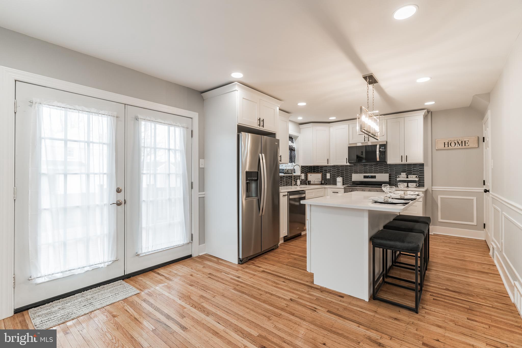 148 School Lane Springfield, PA 19064 - Photo 12 of 33 dining room/kitchen