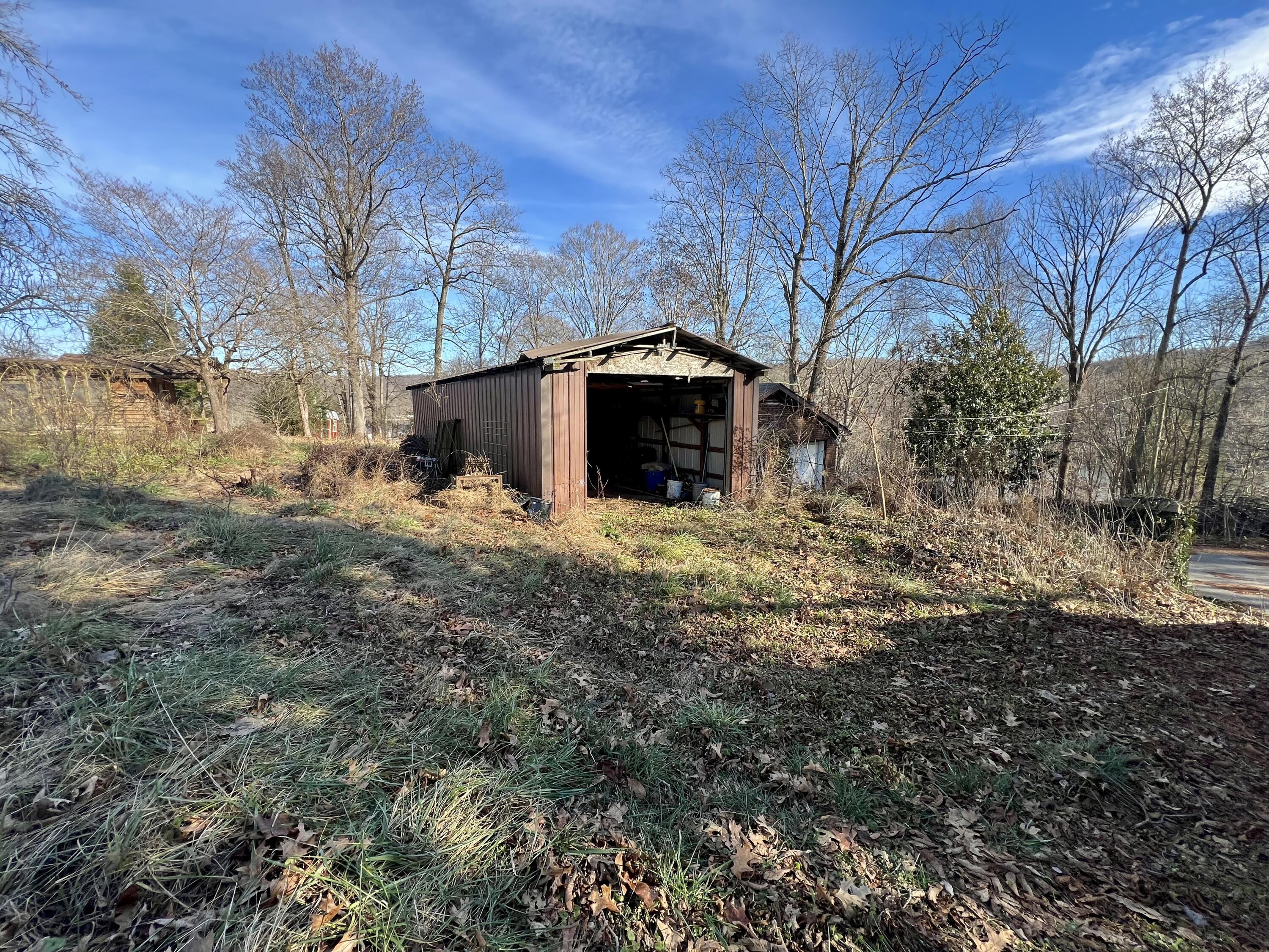 207 Overlake Road Mount Vernon, KY 40456 - Photo 23 of 47 IMG_8860