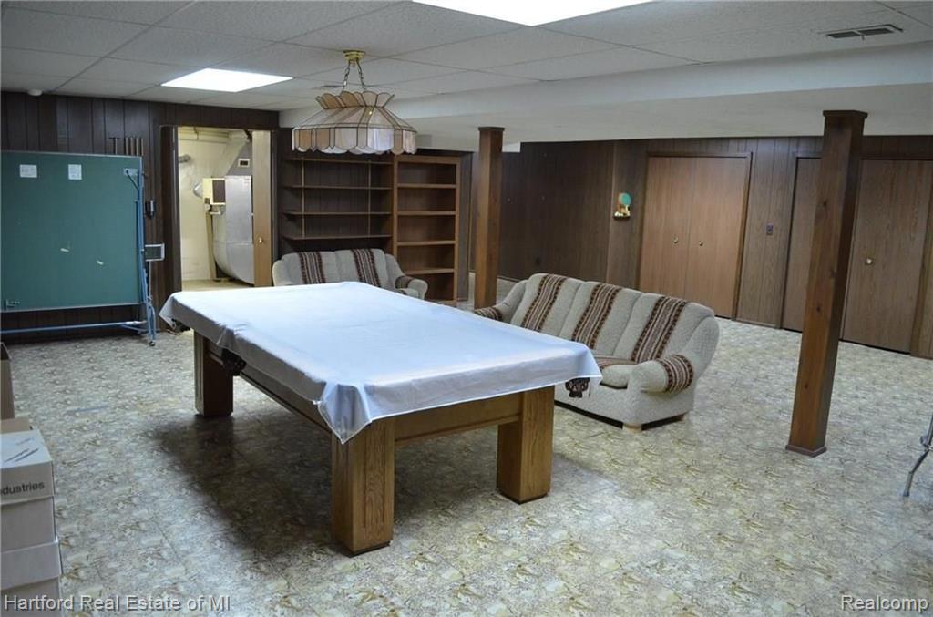 30098 Richmond Road Farmington Hills, MI 48334 - Photo 41 of 61