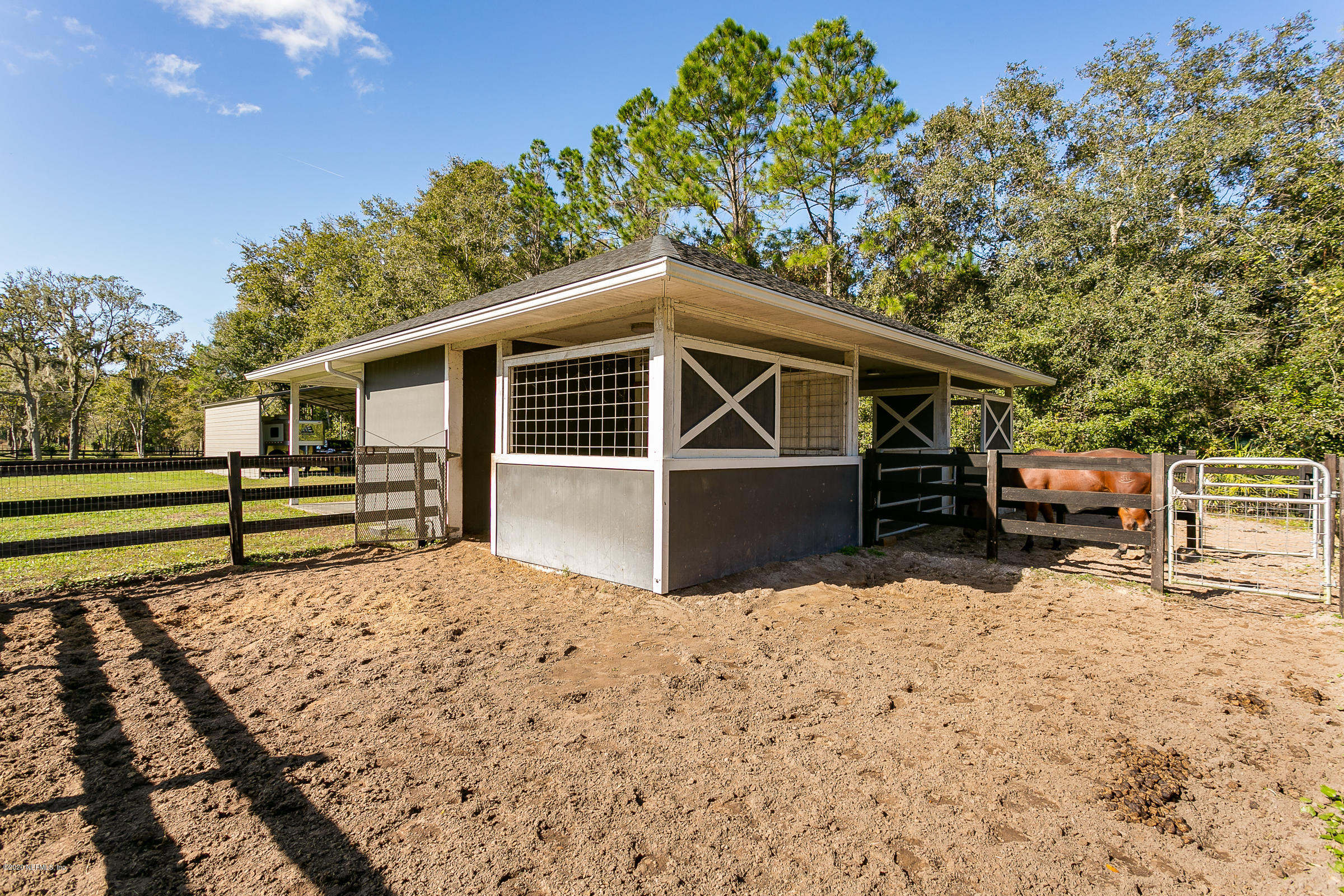 13160 Caldwell Road Jacksonville, FL 32226 - Photo 39 of 53 40-Barn View 2