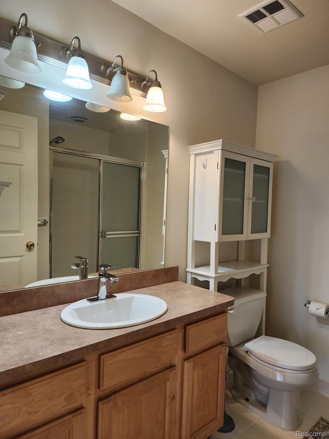 1816 Flagstone Circle, Unit 33 Rochester, MI 48307 - Photo 11 of 13 Gallery Image 11