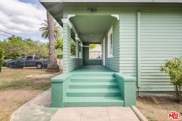 $995,000 | 426 North Avenue 64, Los Angeles, CA 90042