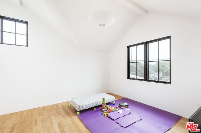 $995,000 | 426 North Avenue 64, Los Angeles, CA 90042