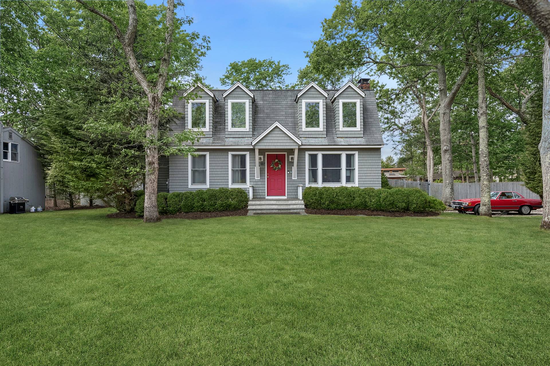 687 Accabonac Road East Hampton, NY 11937 - Photo 2 of 17