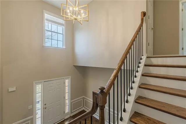 $689,000 | 120 Lyndhurst Court, Roswell, GA 30075