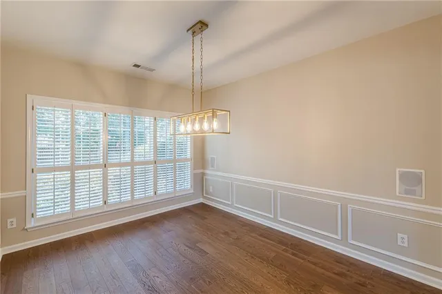 $689,000 | 120 Lyndhurst Court, Roswell, GA 30075