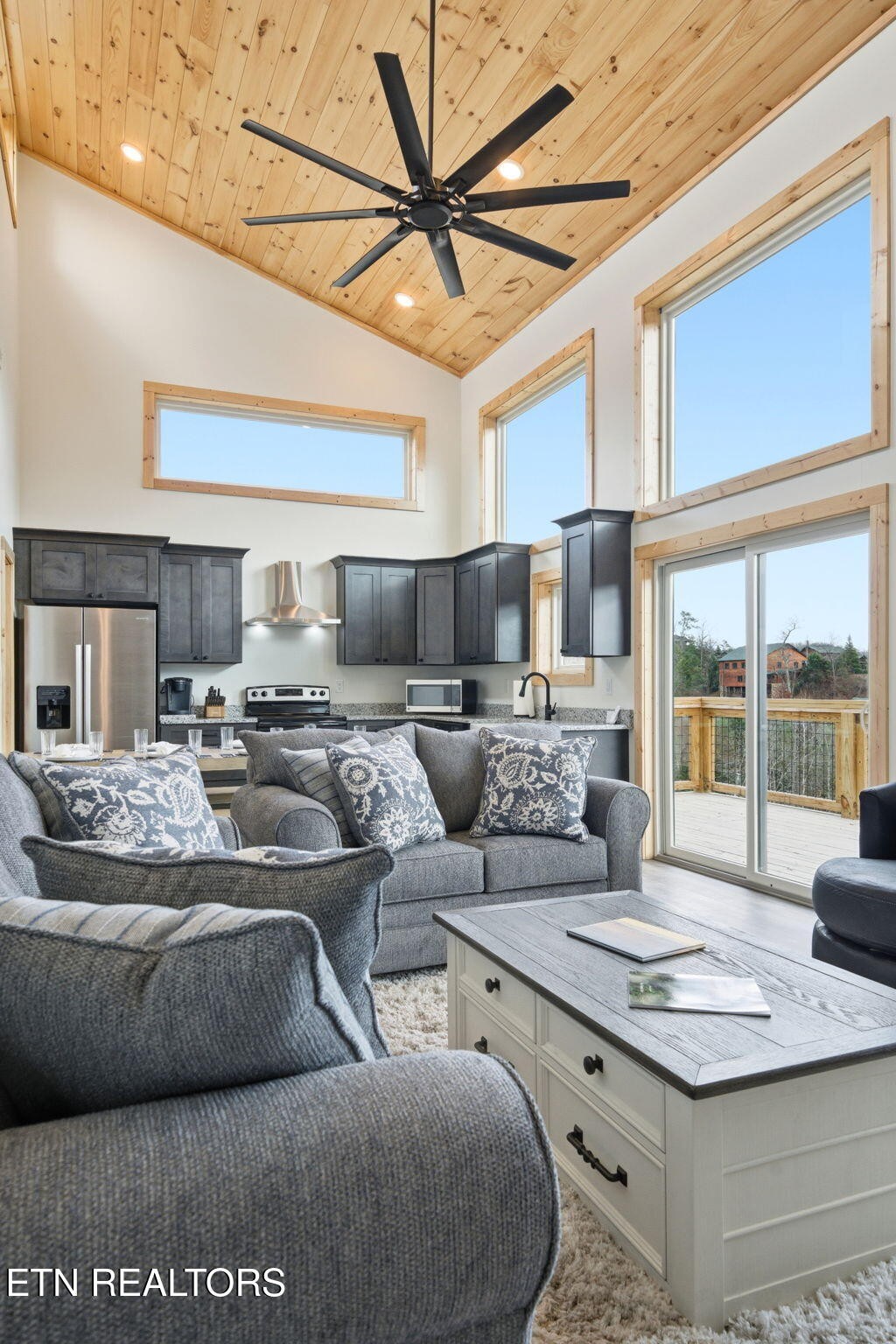 650 Ridge Top Loop Gatlinburg, TN 37738 - Photo 11 of 38 a living room with large window