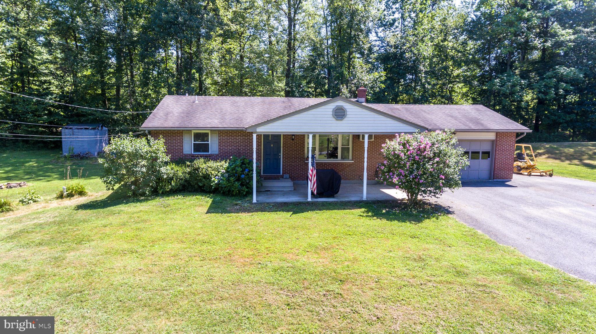 1495 Cocalico Road Birdsboro, PA 19508 - Photo 2 of 40 Front yard