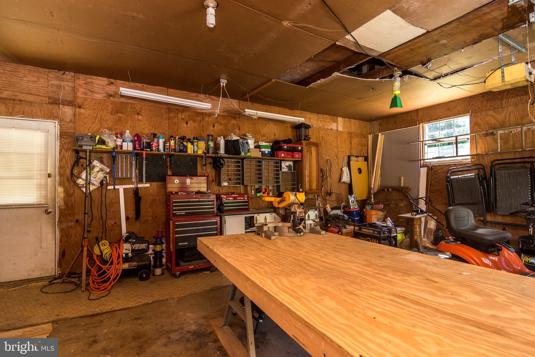 1495 Cocalico Road Birdsboro, PA 19508 - Photo 27 of 40 Garage