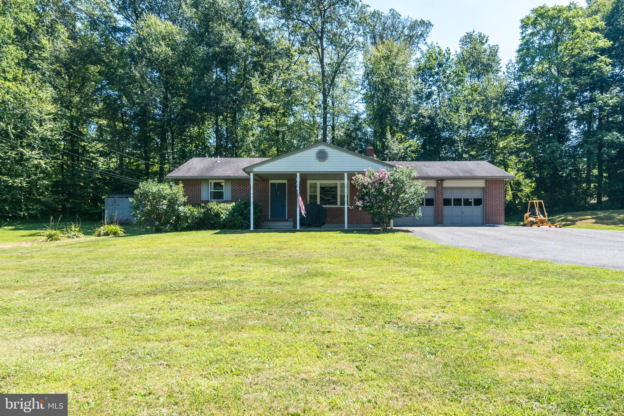 1495 Cocalico Road Birdsboro, PA 19508 - Photo 37 of 40 Front yard