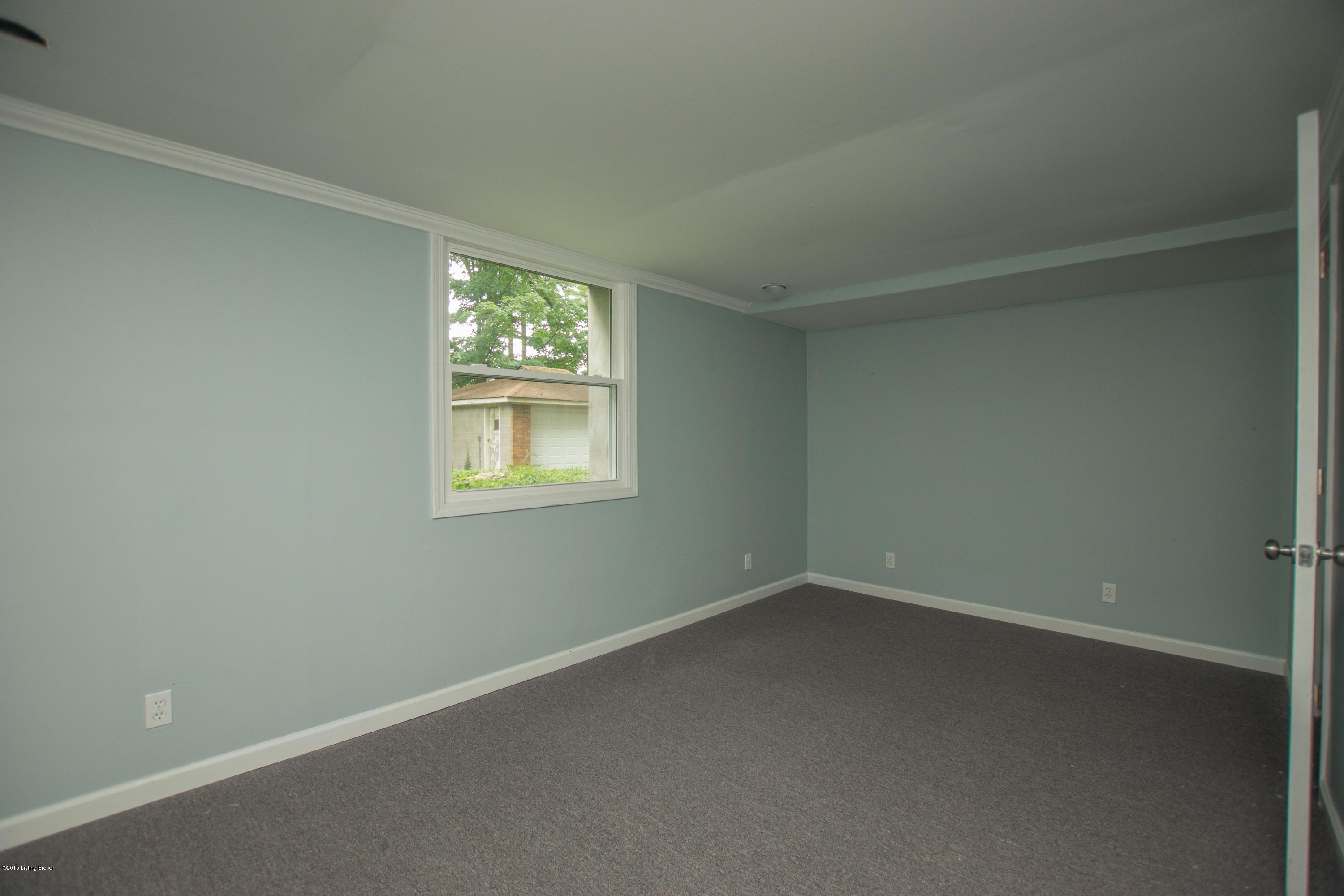 8706 Waltlee Road Louisville, KY 40291 - Photo 35 of 61 Basement Bedroom 4