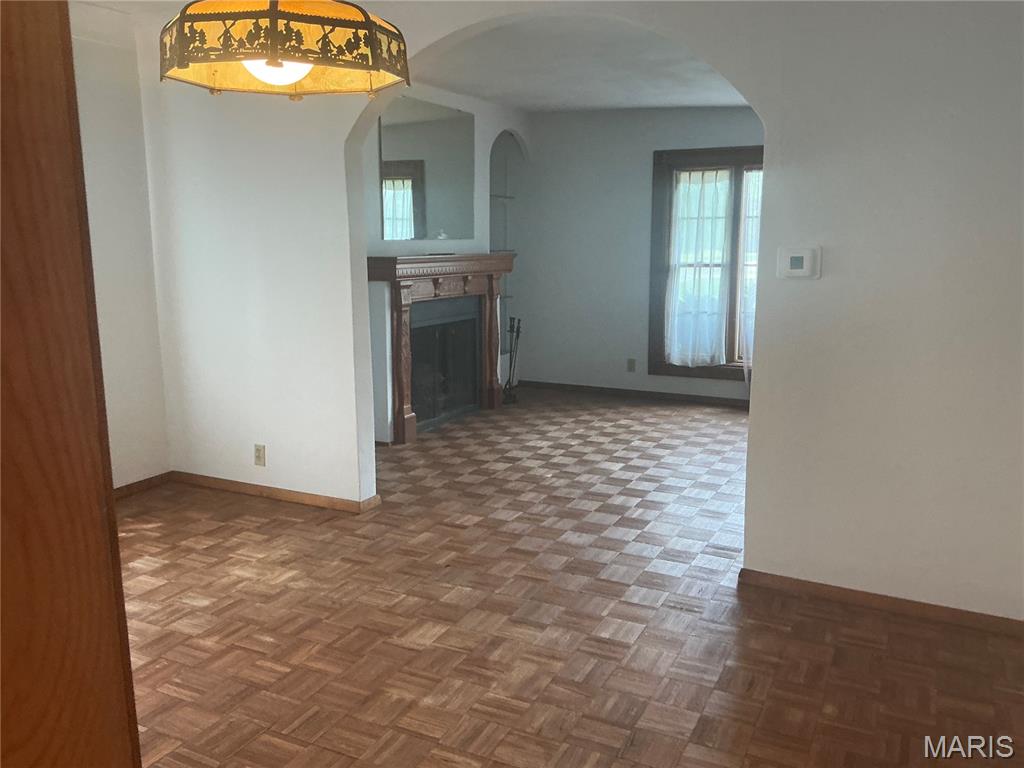 211 Edgar Street Gillespie, IL 62033 - Photo 5 of 10