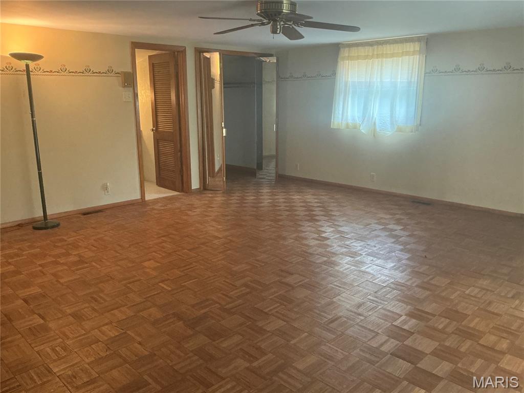 211 Edgar Street Gillespie, IL 62033 - Photo 7 of 10