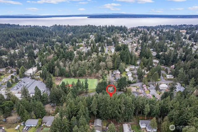 $450,000 | 516 North 178th Court, Shoreline, WA 98133