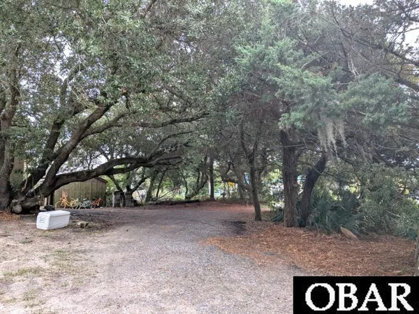 $740,000 | 11 Trent Road, Unit 4 & 1, Ocracoke, NC 27960