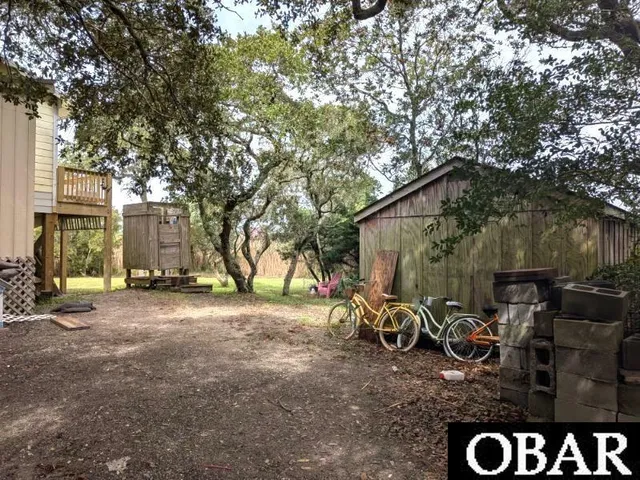 $740,000 | 11 Trent Road, Unit 4 & 1, Ocracoke, NC 27960