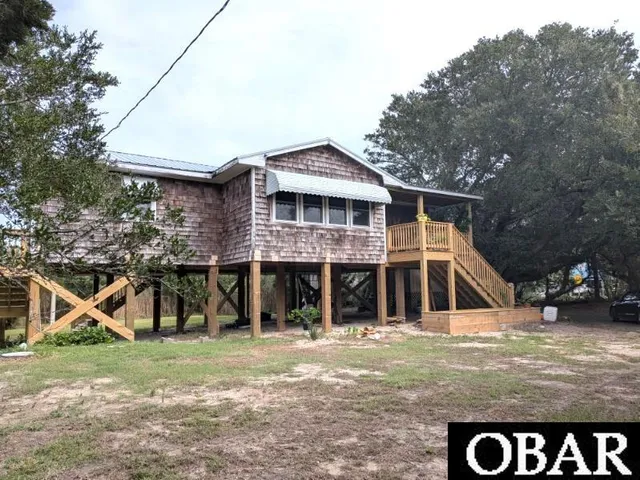 $740,000 | 11 Trent Road, Unit 4 & 1, Ocracoke, NC 27960