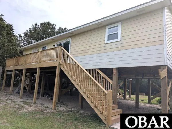 $740,000 | 11 Trent Road, Unit 4 & 1, Ocracoke, NC 27960