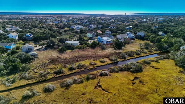 $740,000 | 11 Trent Road, Unit 4 & 1, Ocracoke, NC 27960